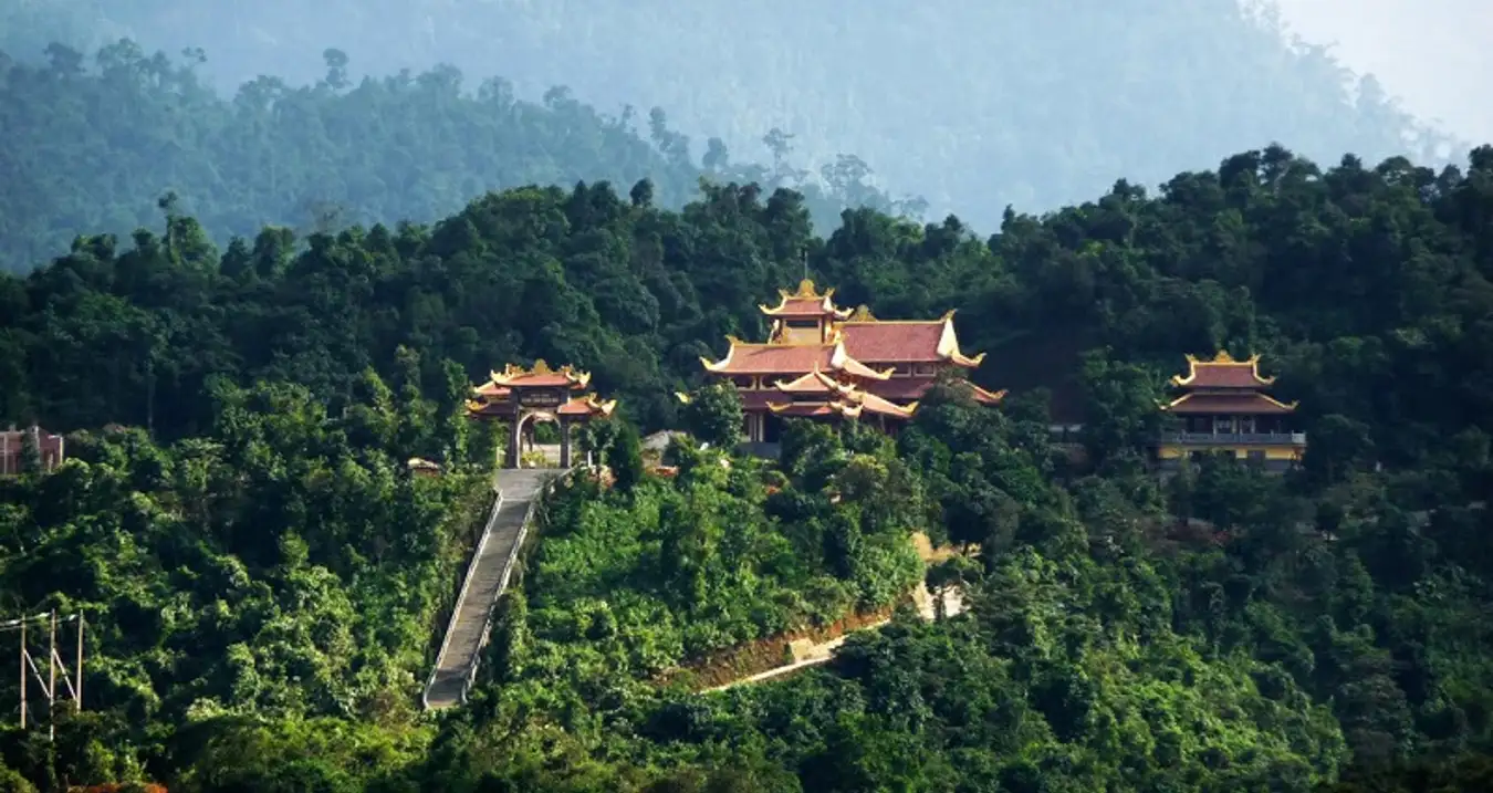 Descubra el patrimonio cultural de Truc Lam en Tay Yen Tu