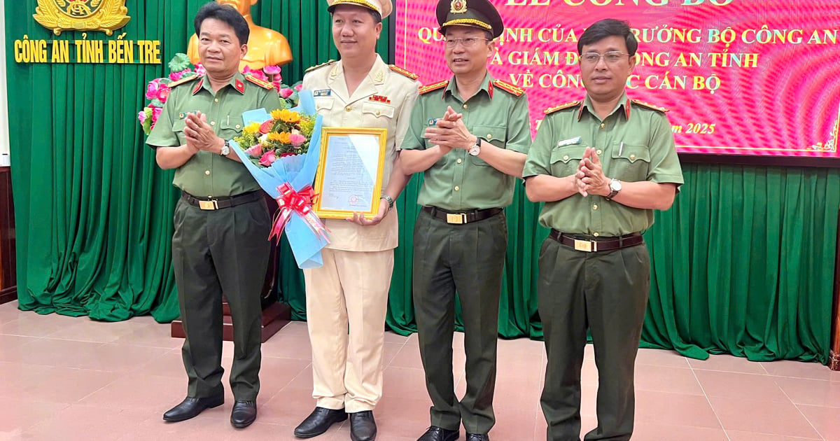 El subdirector de la policía provincial de Ben Tre fue ascendido al rango de coronel.