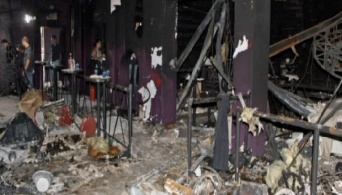 Macedonia del Norte investiga un incendio mortal en una discoteca