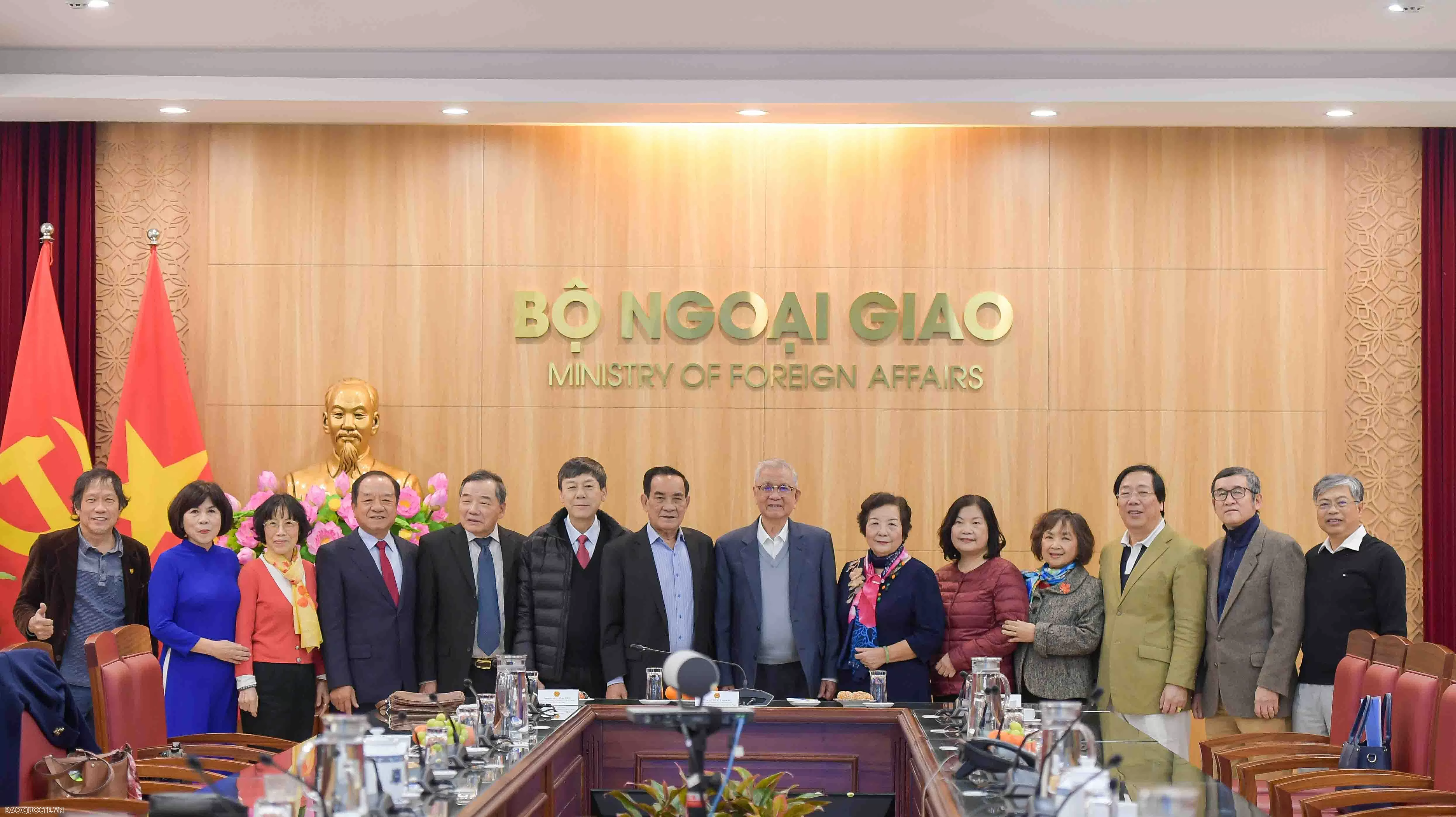 Gặp mặt các nguyên lãnh đạo, chuyên gia, học giả và cán bộ hưu trí trong lĩnh vực UNESCO