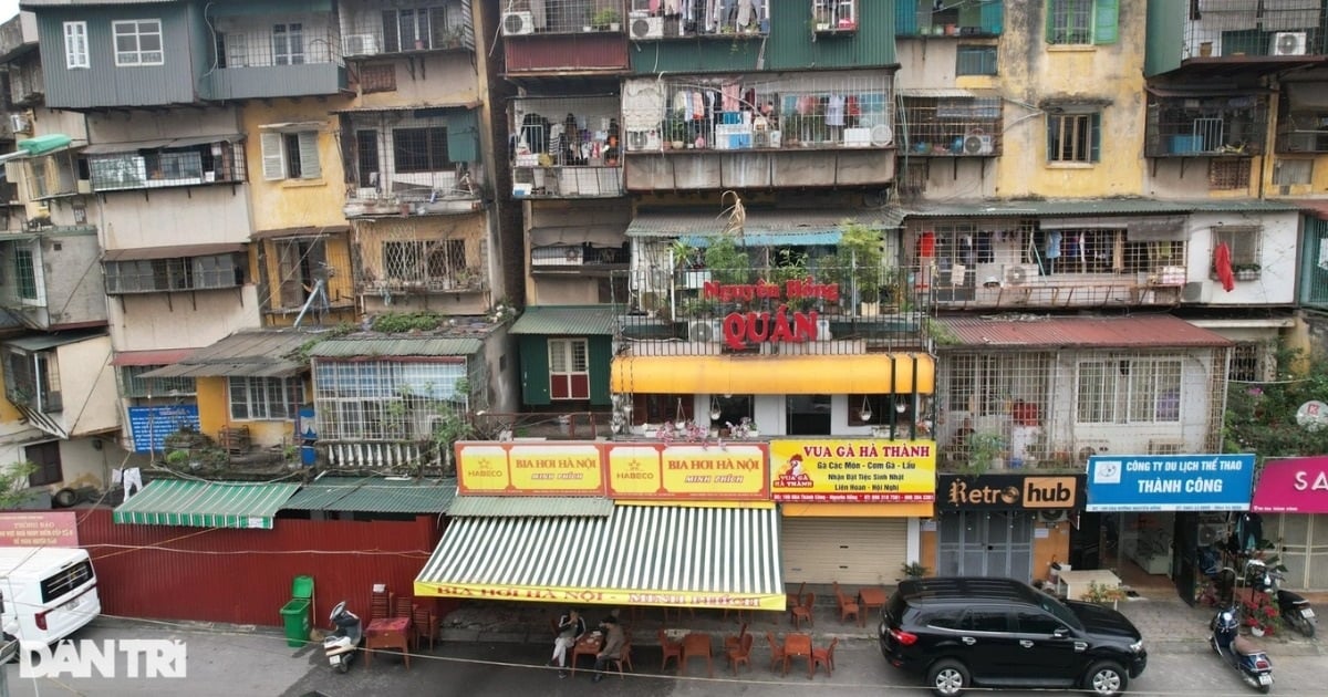 Edificio de apartamentos de 40 años en Hanoi a la venta por más de 100 millones de VND/m²