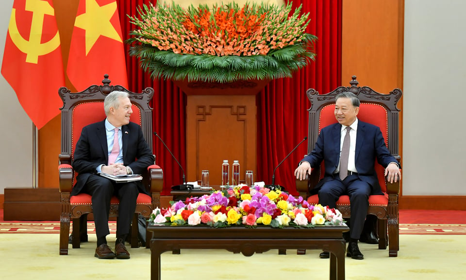 El Secretario General Lam recibió al Sr. Ted Osius, Presidente y Director Ejecutivo del Consejo Empresarial Estados Unidos-ASEAN. Foto: nhandan.vn