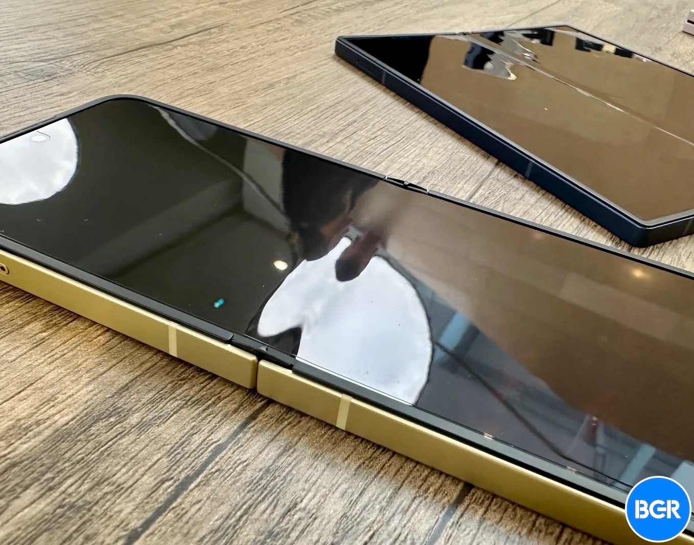 man hinh iPhone gap anh 1