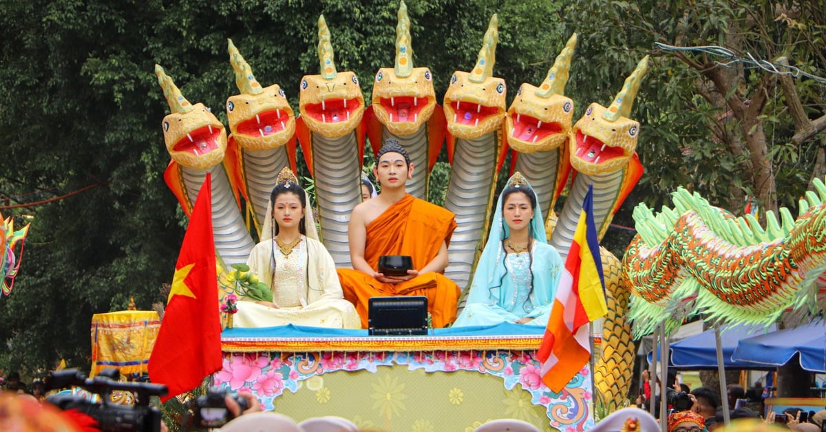 Zehntausende Menschen strömen nach Da Nang, um den Geburtstag des Bodhisattva Avalokitesvara zu feiern