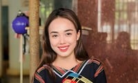 Female youth leader of the weaving village