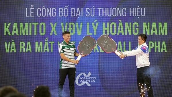 Athlete Ly Hoang Nam creates a fever in the Pickleball village