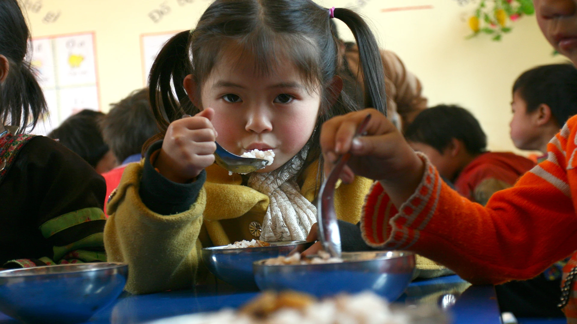 [Photo] Repas chauds en internat pour les étudiants du quartier défavorisé de Muong Te photo 8