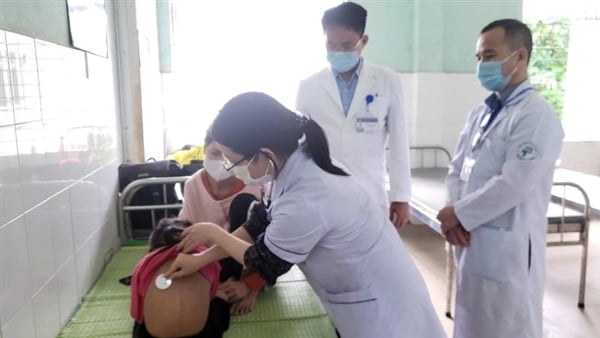 Mettre en place 6 équipes pour inspecter la prévention de la rougeole et encourager la vaccination