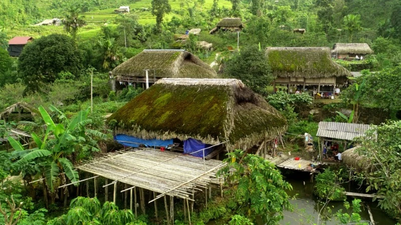 Ha Giang explota el potencial turístico en reservas naturales y parques nacionales