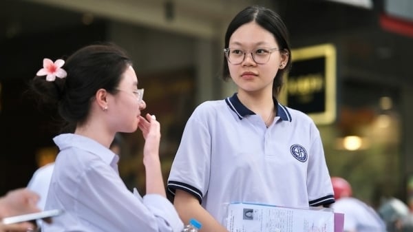 Admisión de décimo grado en Hanoi: No habrá más escenas de padres haciendo fila para presentar solicitudes