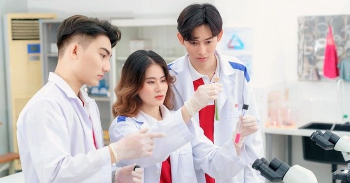 Hanoi University of Pharmacy uses A-level scores for admission for the first time