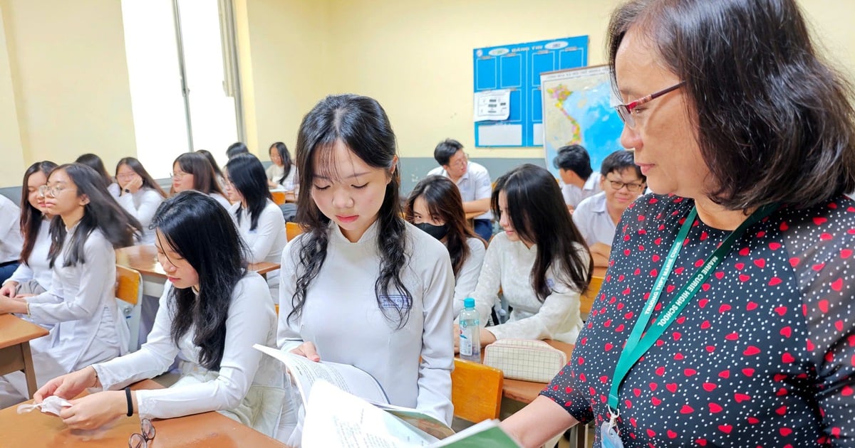 ¿Deberíamos adelantar la fecha del examen de graduación de la escuela secundaria?