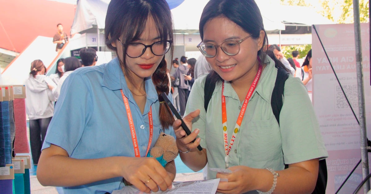 Vorstellung des Gehalts von 40-60 Millionen auf der Jobmesse in Ho-Chi-Minh-Stadt