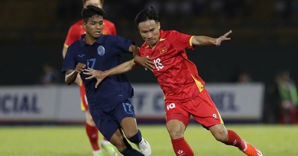 Coach Kim Sang-sik explains surprising move in victory over Cambodia