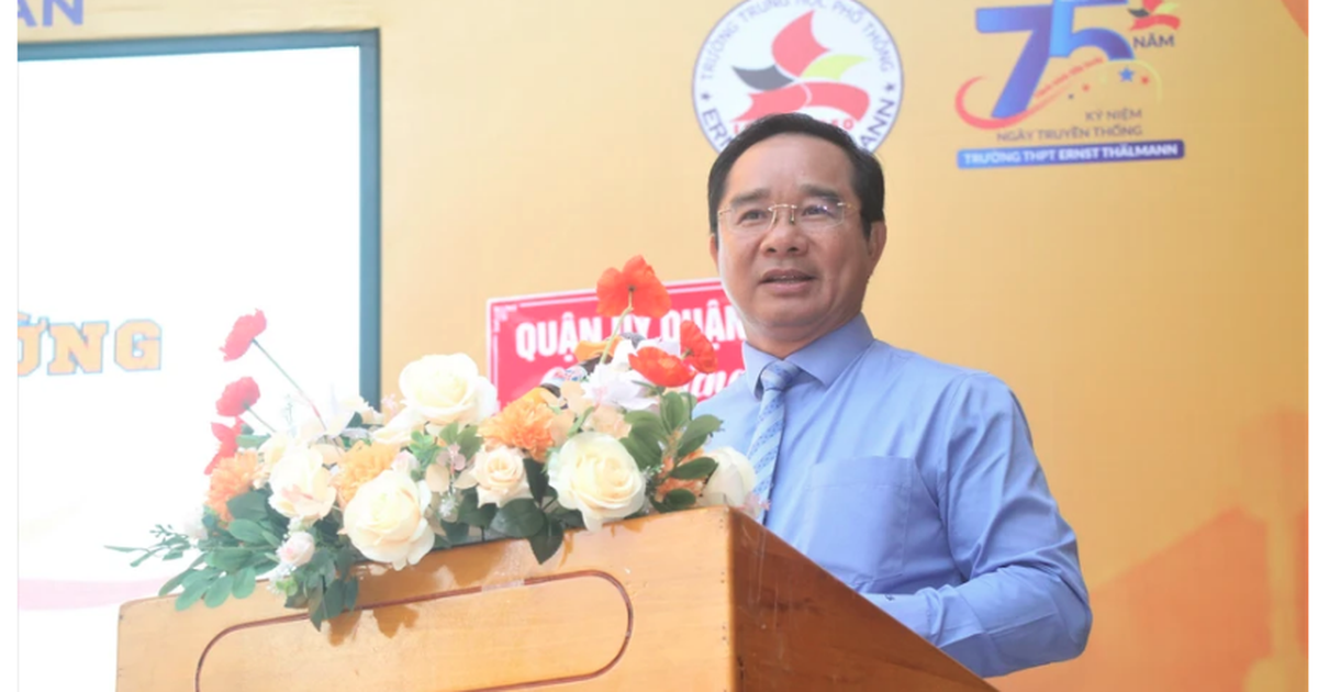 Chairman of Ho Chi Minh City People's Committee: 'Students must cultivate courage and aspiration to rise up'