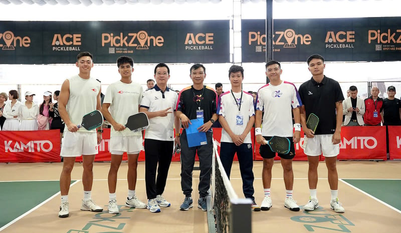 L'athlète Ly Hoang Nam crée la fièvre dans le village du Pickleball -1