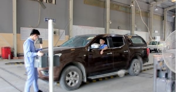 What is the inspection cycle for pickup trucks?