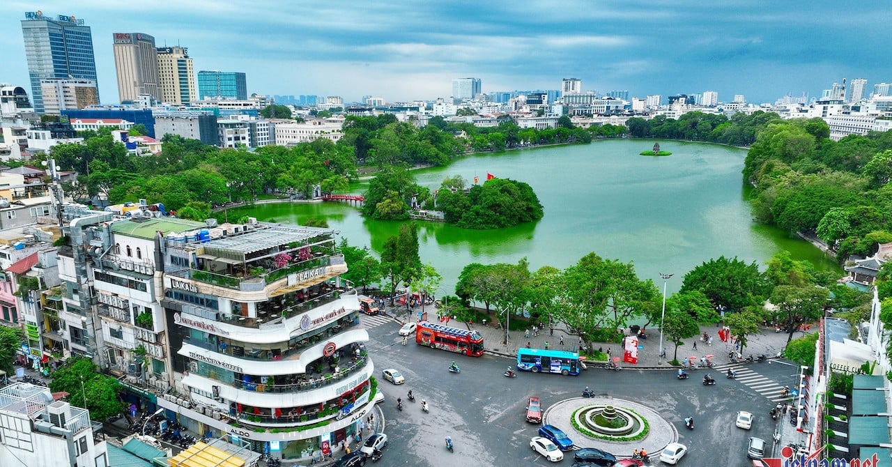 After relocation, where will 12 agencies and 35 households in Hoan Kiem Lake area be located?