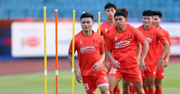 El equipo de Vietnam espera la prueba del entrenador Kim Sang-sik