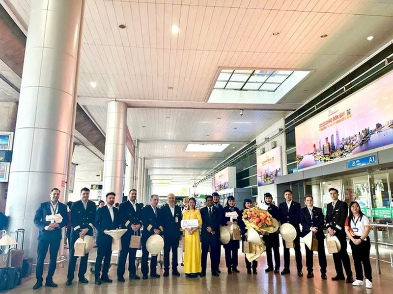 Ciudad Ho Chi Minh recibe el primer vuelo chárter de Irán a Vietnam