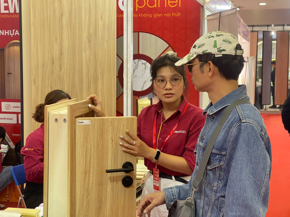 From March 19 to 23, at the National Exhibition Palace of Architecture and Construction Planning, the first Vietbuild Hanoi International Exhibition 2025 will take place, with the theme Construction - Construction Materials - Real Estate and Interior and Exterior Decoration.