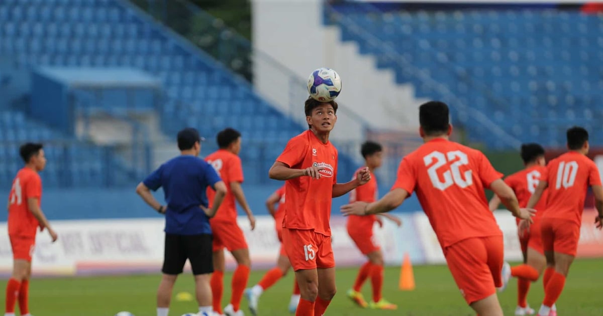 VTV broadcasts Vietnam vs Cambodia match, 'steel' defense faces challenges