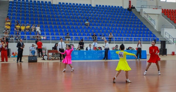 Competición de baile deportivo 2025