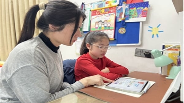 Los nuevos libros de texto curriculares cambian la forma en que los estudiantes vietnamitas aprenden inglés