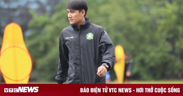 El equipo de Cong Phuong elige al ex ganador del Balón de Oro como entrenador interino