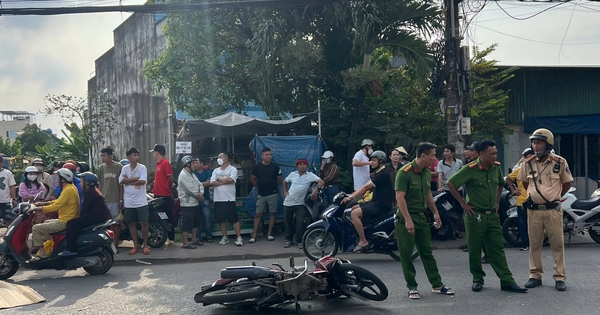 Un hombre murió en el lugar tras ser atropellado por una moto