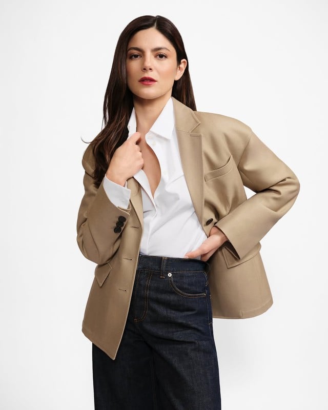 Áo blazer, quần jeans và váy dài - vẻ đẹp sang trọng vượt thời gian- Ảnh 2.