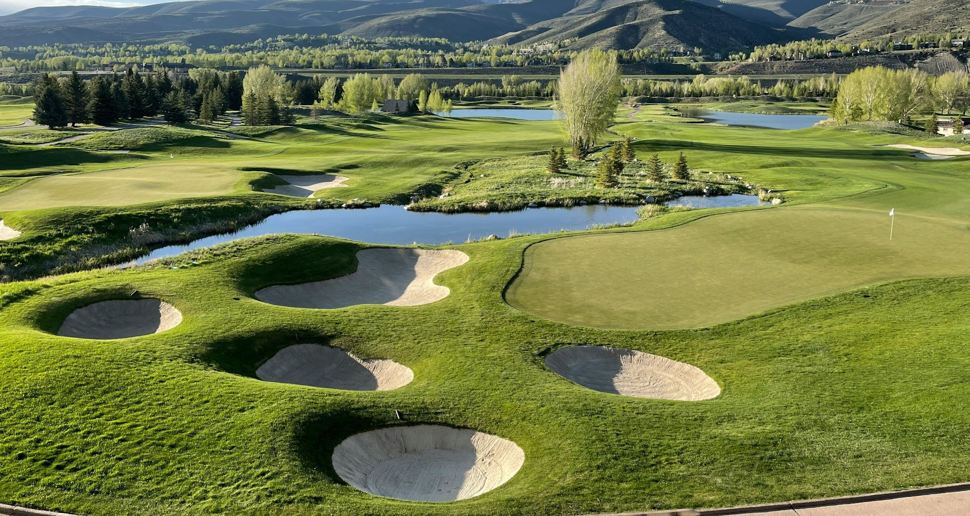 Des choses surprenantes sur les terrains de golf au service des riches