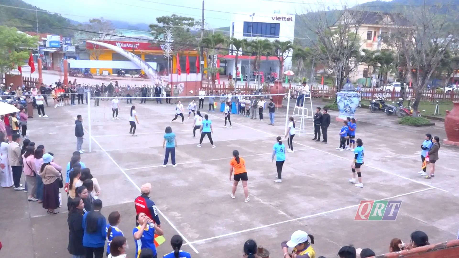 La commune d'A Ting a remporté le championnat de volley-ball féminin du district de Dong Giang 2025