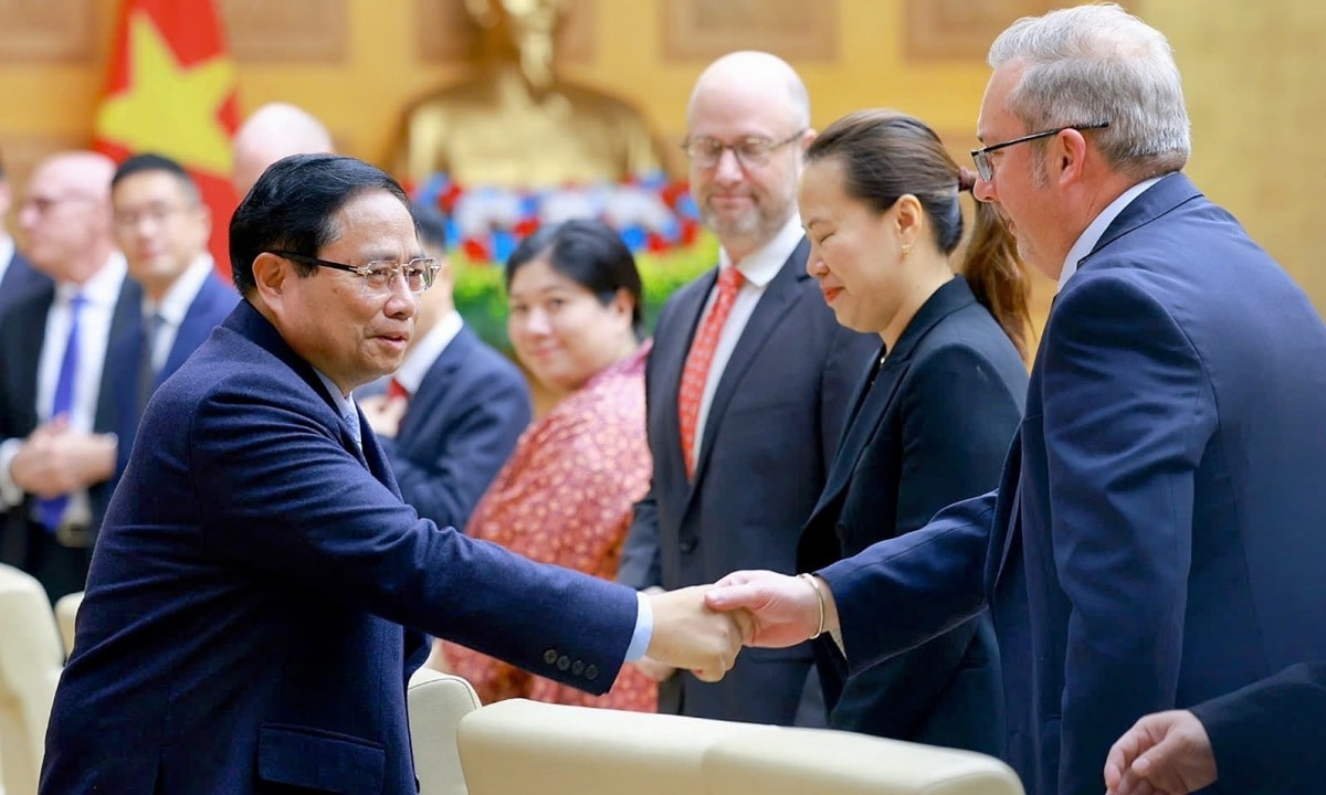 Le Premier ministre suggère aux entreprises américaines de considérer le Vietnam comme un bastion doté d'une vision à 100 ans