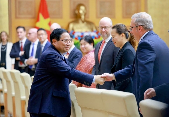 El primer ministro Pham Minh Chinh se reúne con empresarios estadounidenses el 1 de marzo. Foto: VGP