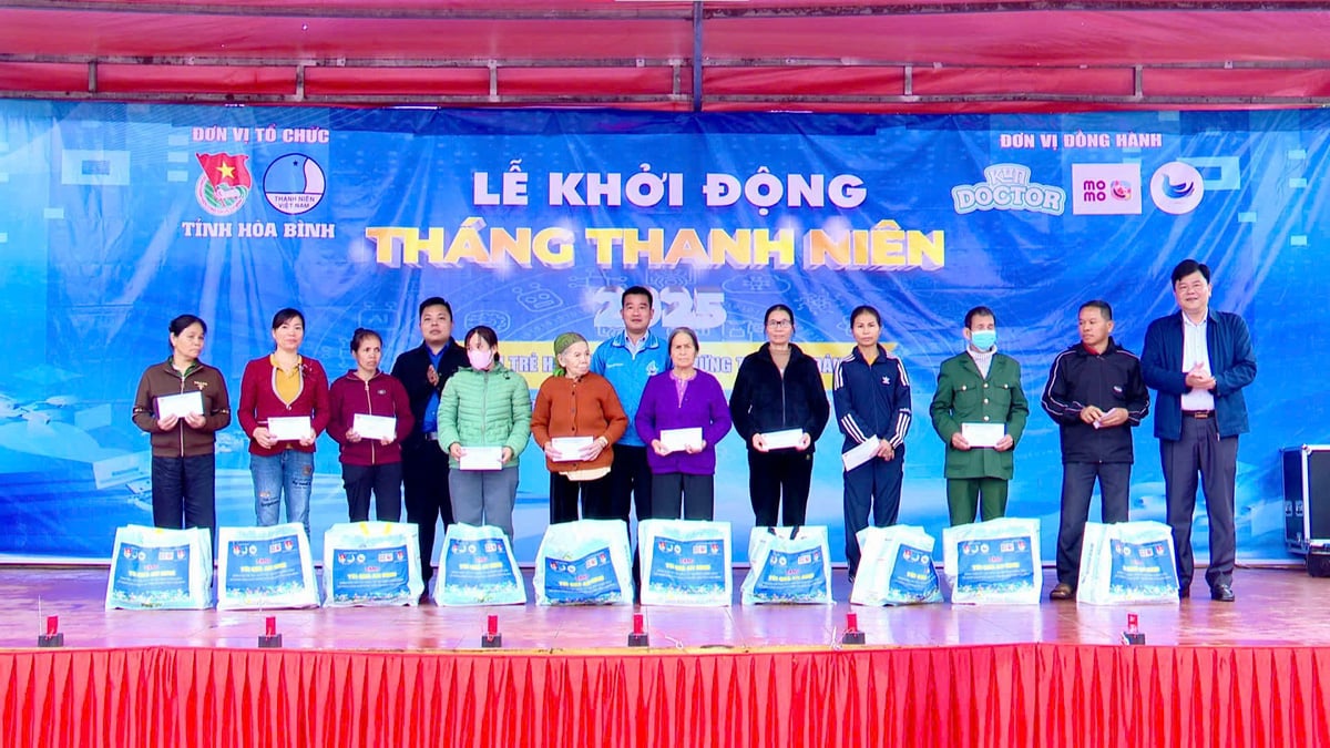 La jeunesse de Hoa Binh lance le mois de la jeunesse 2025