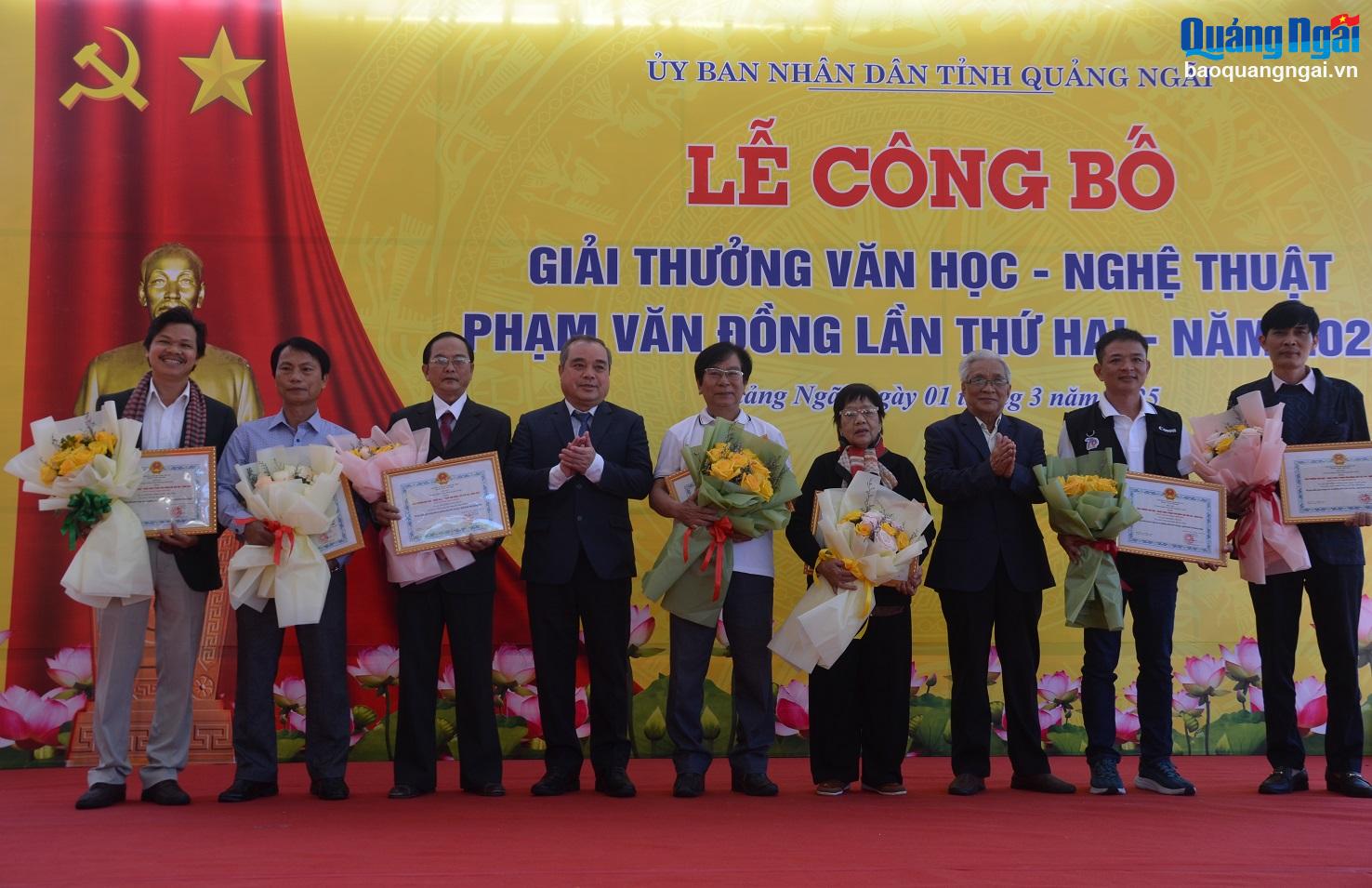 Trao giải thưởng Văn học - Nghệ thuật Phạm Văn Đồng lần thứ II 