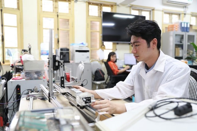 Launching of High-Tech Park of Hanoi National University photo 1