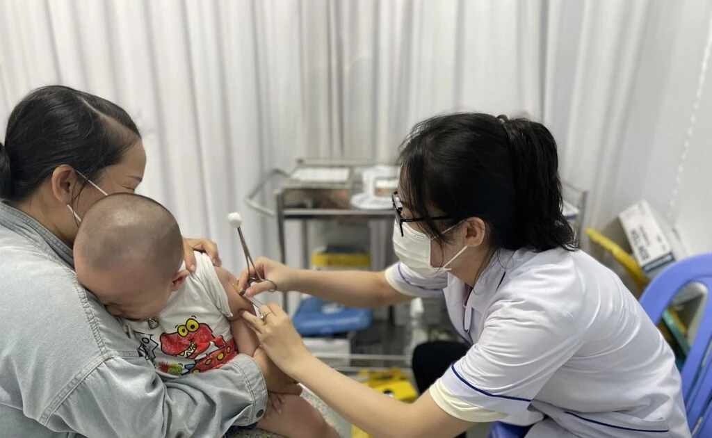 Triển khai ngay tiêm chủng vaccine sởi tại 54 tỉnh, thành