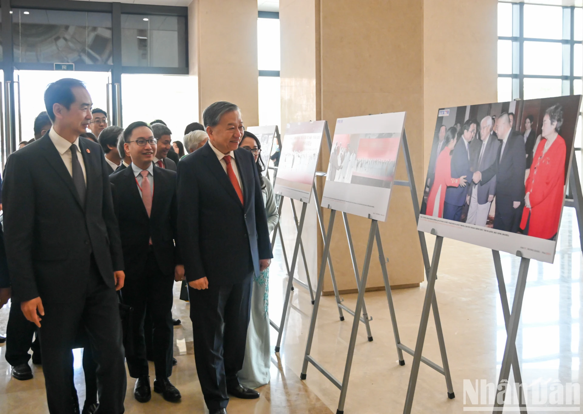 [Photo] General Secretary To Lam meets with Vietnamese and Chinese students studying abroad in different periods, photo 2