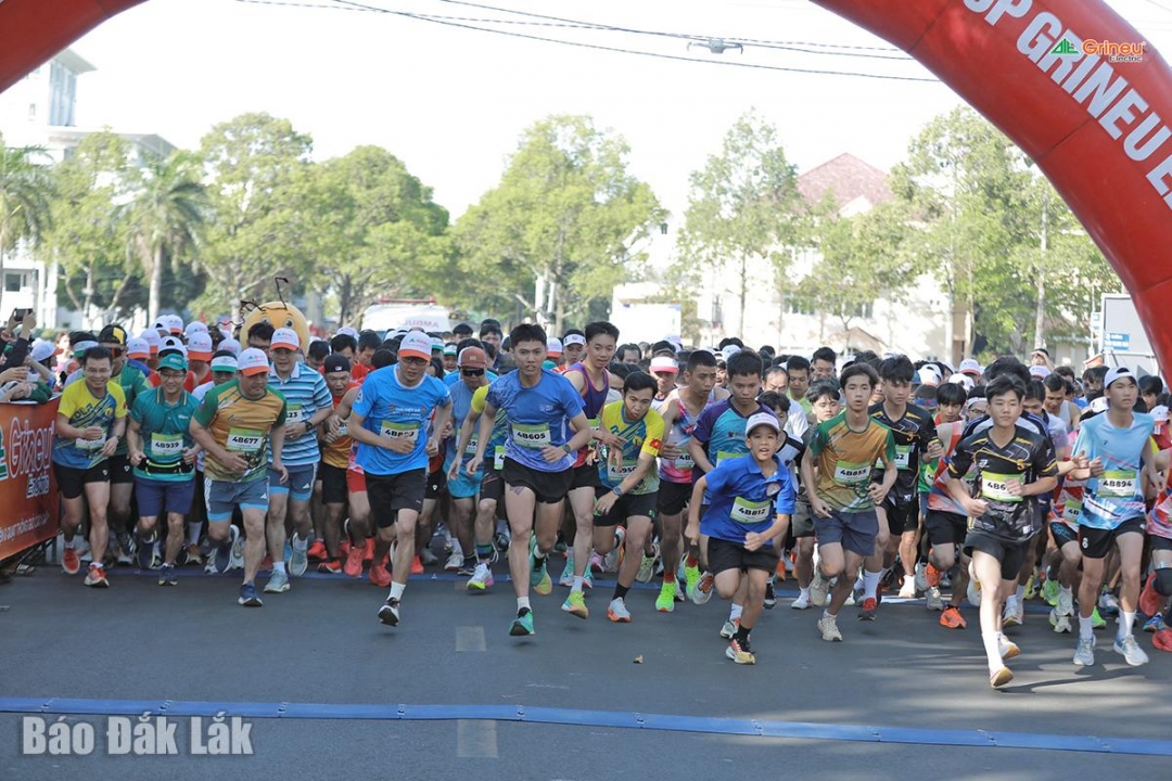 Đắk Lắk: “Cú hích” điền kinh từ các câu lạc bộ runners - Ảnh 1.