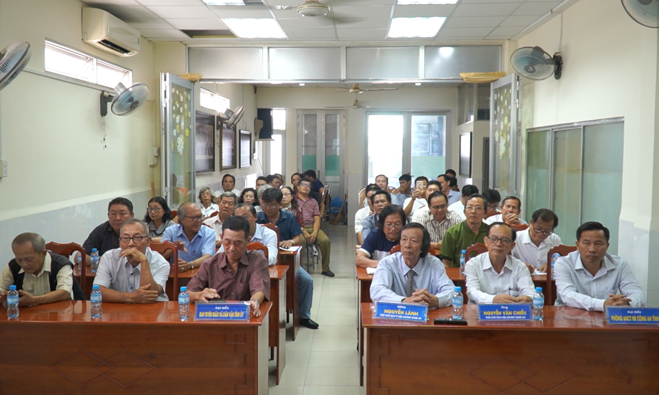 Long An: Reunión para celebrar los 72 años del Día de la Fotografía Tradicional - Cine de Vietnam