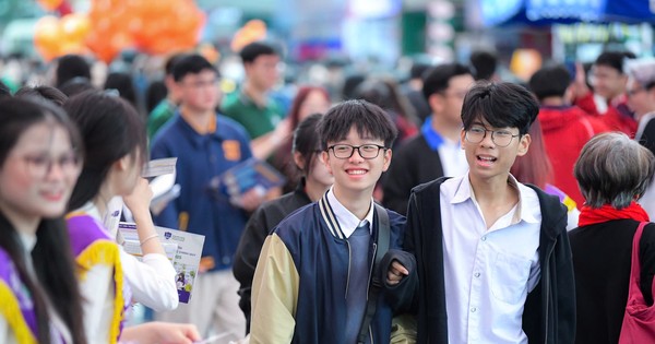 교육훈련부, 고등학교 졸업시험 시간 앞당기기 제안에 답변