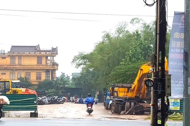 Hue City: Lam Hoang Road project stops construction due to land acquisition problems