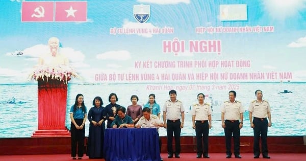 Vietnam Women Entrepreneurs Association signs cooperation program with Naval Region 4 Command