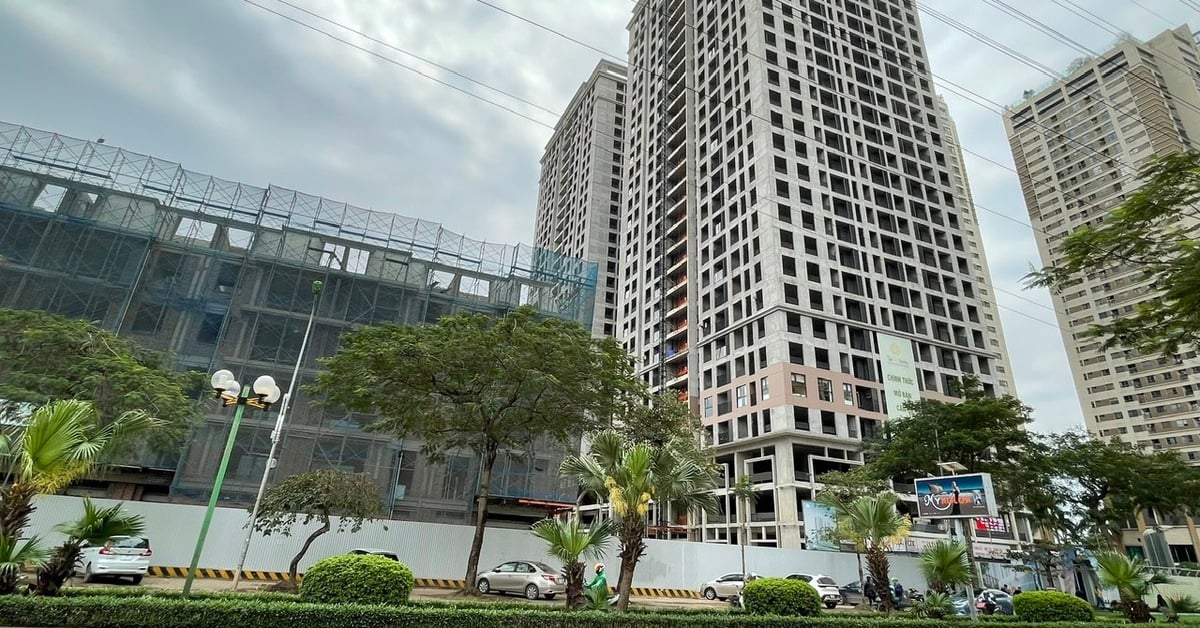 Les prix de l'immobilier sont élevés, de nombreux projets d'appartements à Ho Chi Minh-Ville et à Hanoi se préparent à lancer des produits pour « surfer sur la vague »