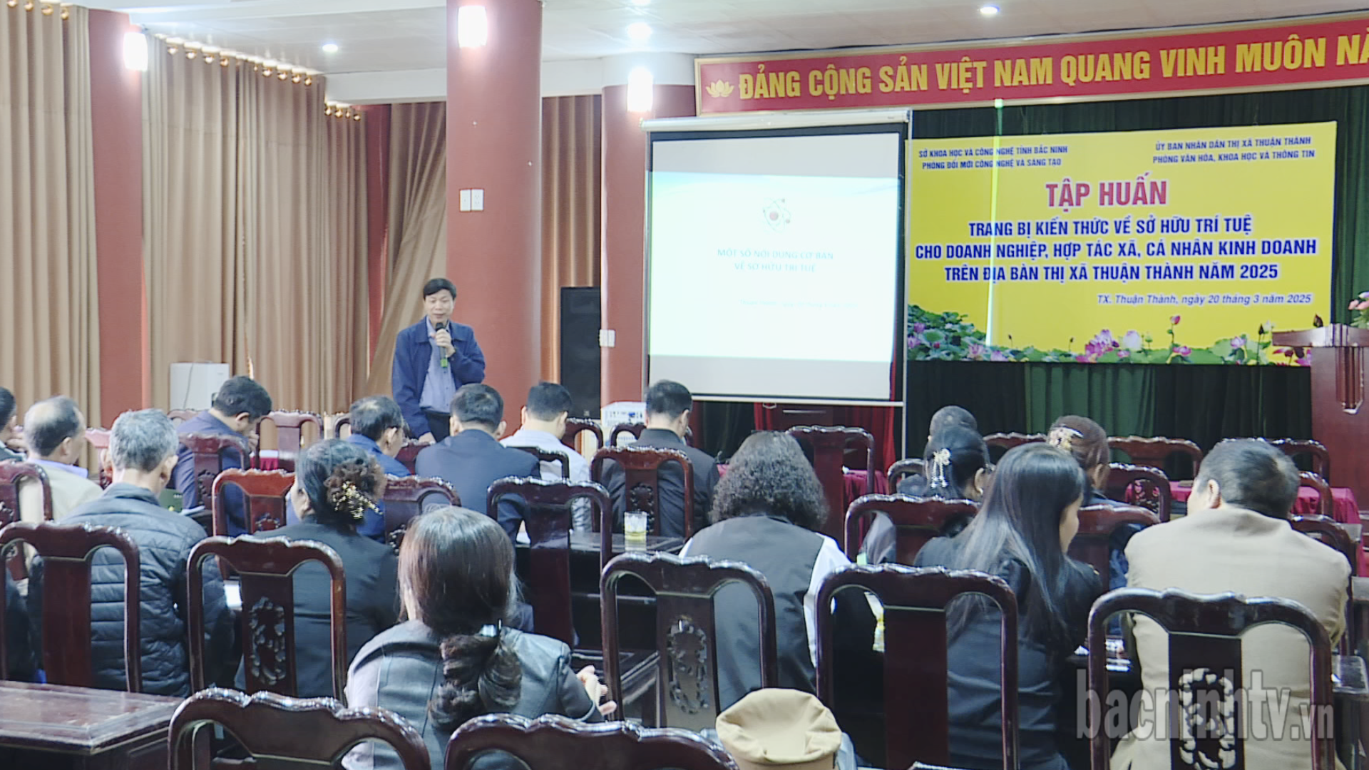 Bac Ninh Department of Science and Technology conducts training on intellectual property in Thuan Thanh town