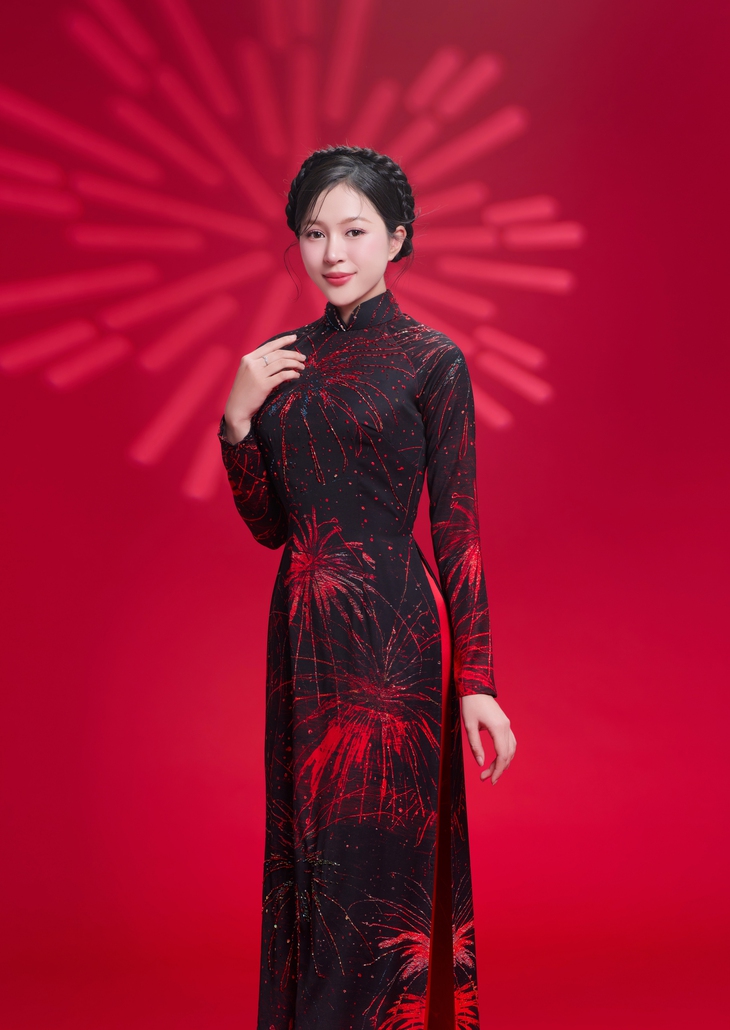 Hoa hậu Kiều Duy mặc áo dài kết hợp áo bà ba của Liên Hương - Ảnh 3.