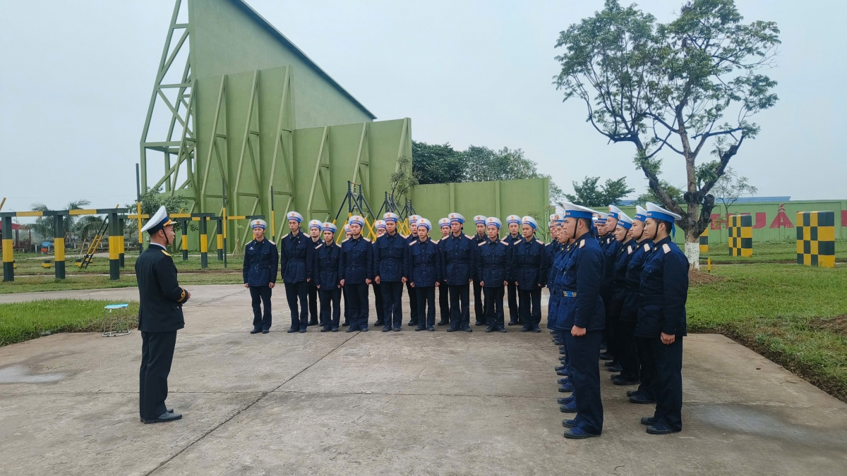 mot ngay cua tan binh hai quan hinh anh 5