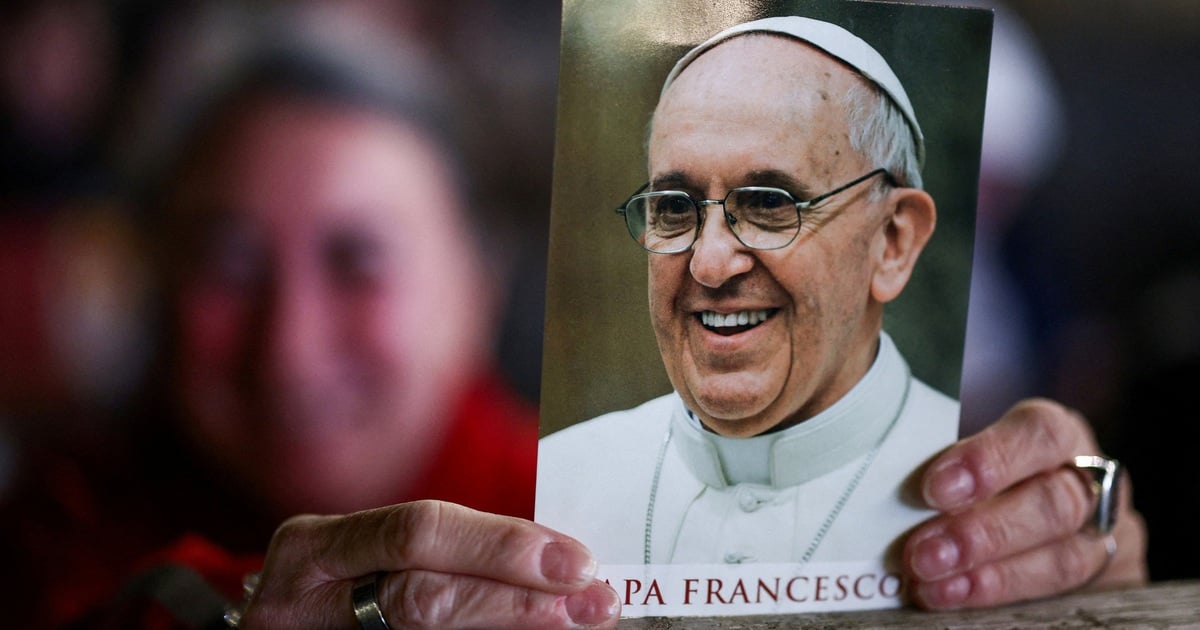 La salud del Papa Francisco mejora y no necesita máscara de oxígeno